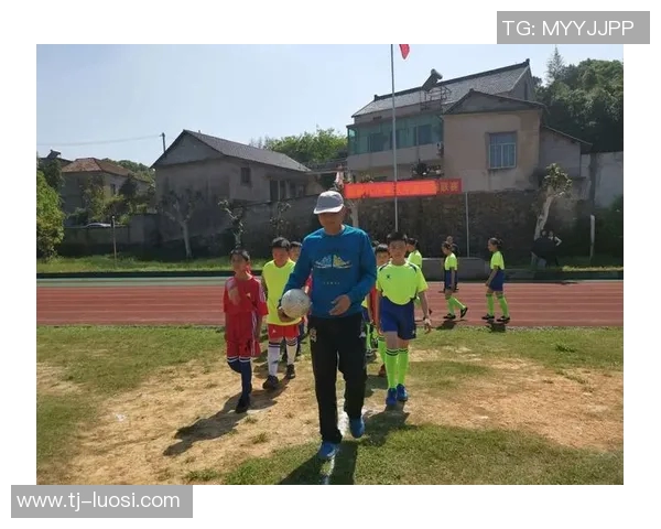 扎内蒂:从绿茵场的传奇到足球界的永恒榜样 扎内蒂:从绿茵场的传奇到足球界的永恒榜样
