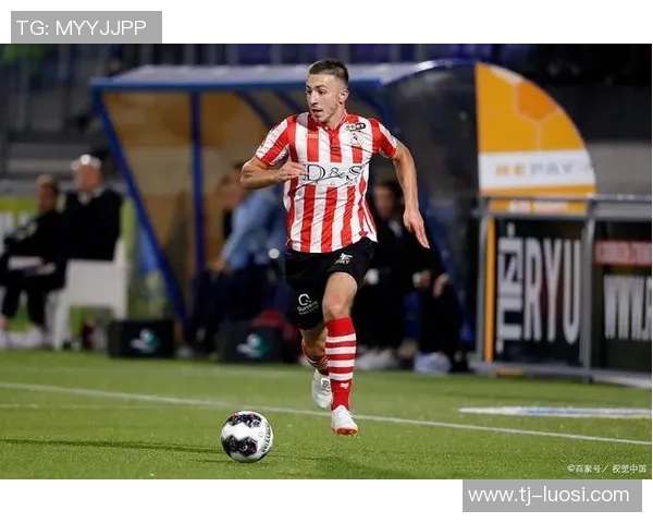 登博思与鹿特丹斯巴达激战正酣谁能在这场较量中笑到最后 登博思与鹿特丹斯巴达激战正酣谁能在这场较量中笑到最后