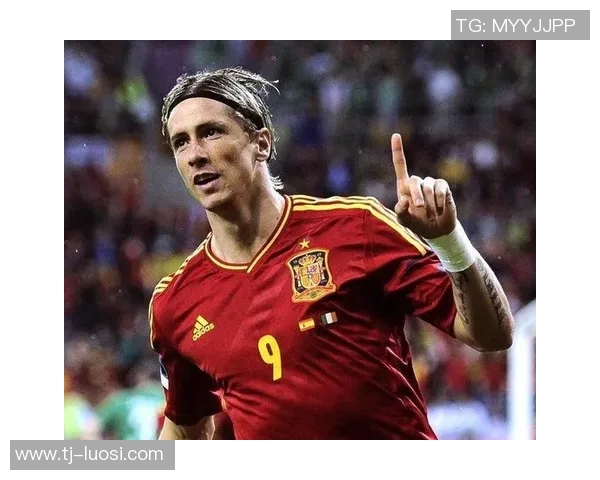 费尔南多托雷斯的传奇足球生涯与对世界足球的深远影响