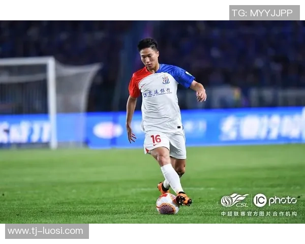 申花艾迪:从青涩少年到足球明星的成长之路与奋斗故事