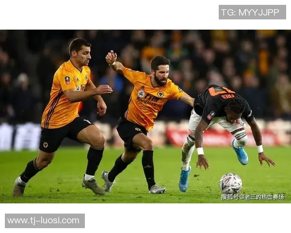 狼队与修咸顿激战正酣谁能在英超赛场上笑到最后