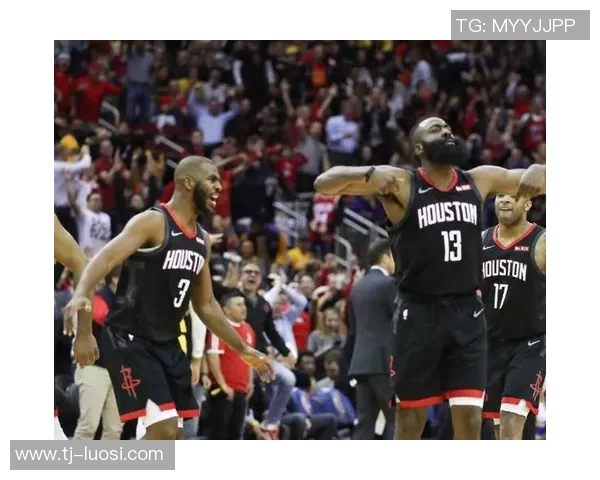 火箭队与76人队激战正酣球迷期待精彩对决与精彩表现