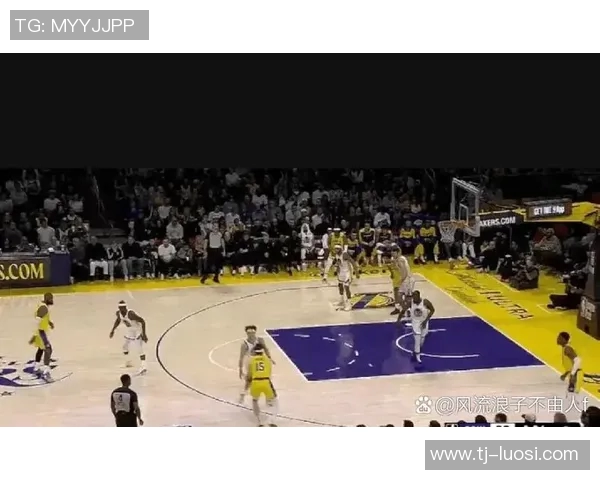 2006年湖人对阵勇士的经典对决回顾与精彩瞬间分析